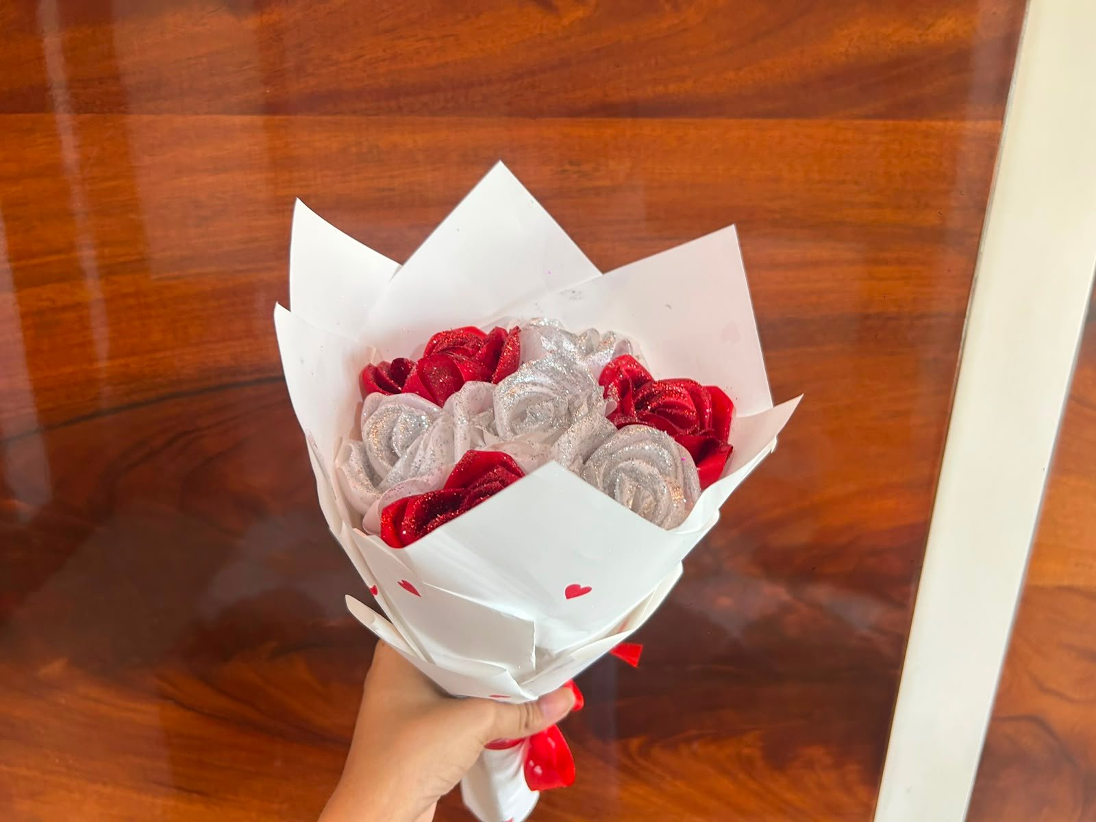 Artificial rose bouquet (ribbon roses) 7 rose