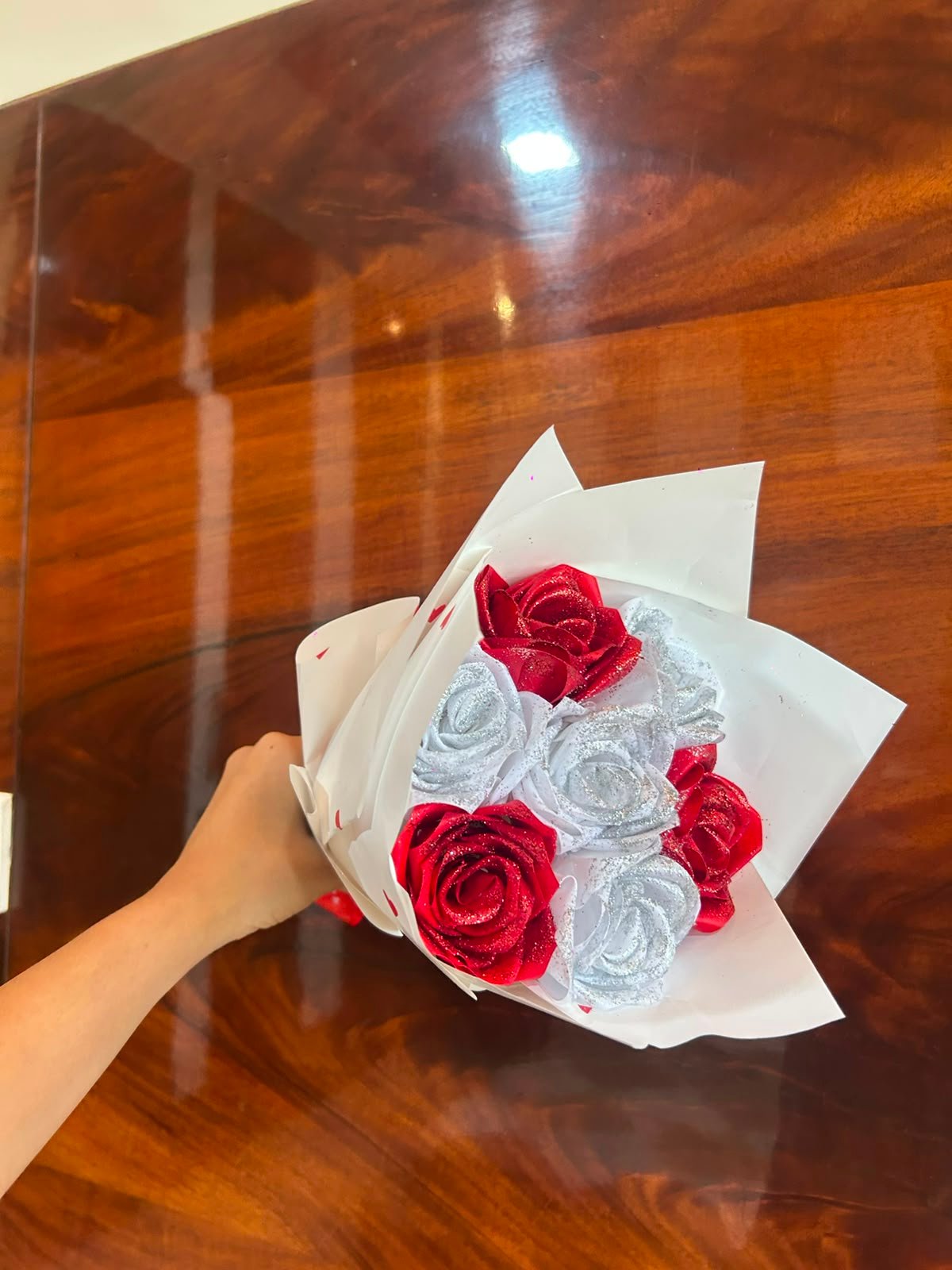 Artificial rose bouquet (ribbon roses) 7 rose