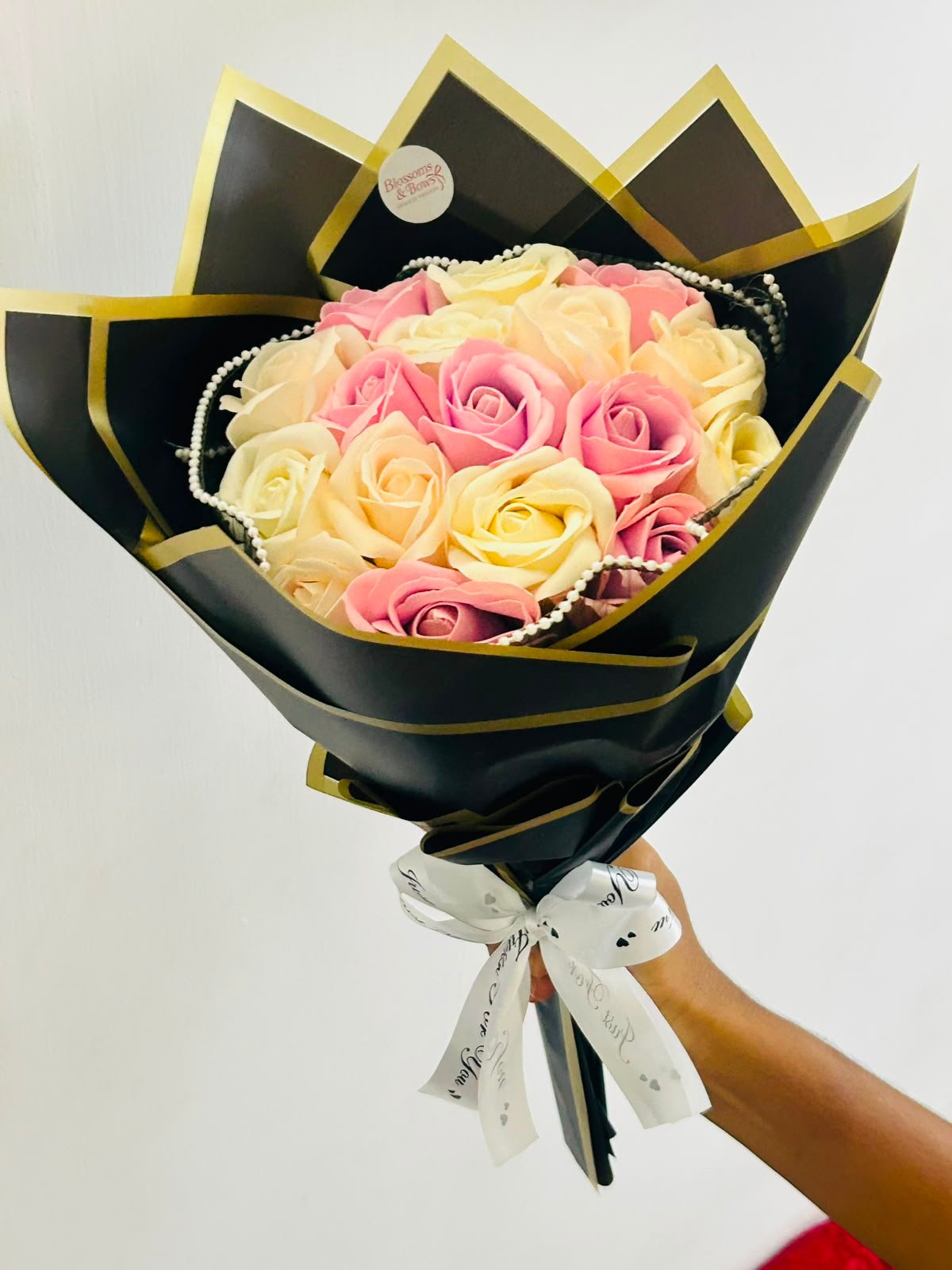 Scented rose bouquet  15-17 roses
