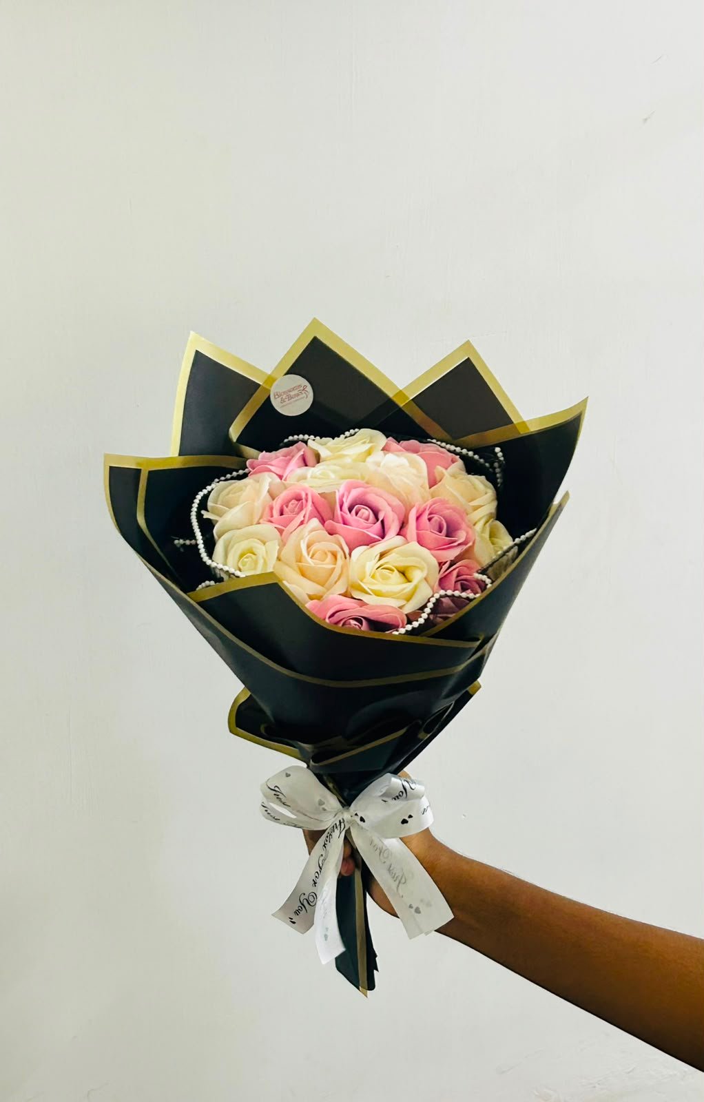 Scented rose bouquet  15-17 roses